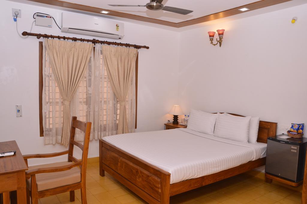 Hotel Cours Chabrol Pondicherry Camera foto