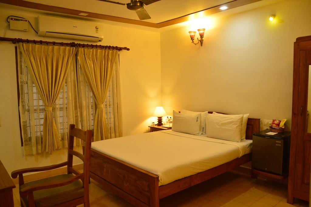 Hotel Cours Chabrol Pondicherry Camera foto